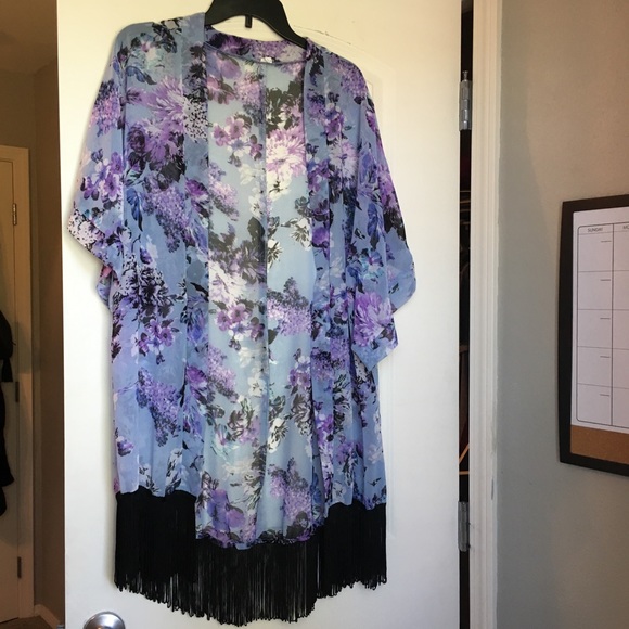 Sheer purple floral kimono-like cardigan - Picture 3 of 3